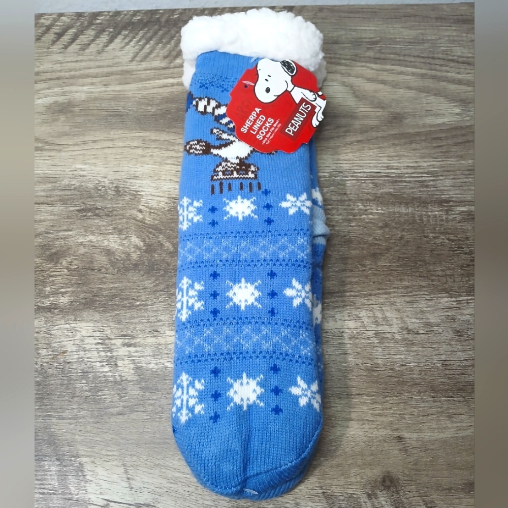 Snoopy Peanuts Sherpa Lined Women's Socks one pair.